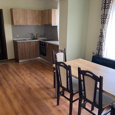 Kot Garden Guest House 사파레바바냐 외부 사진