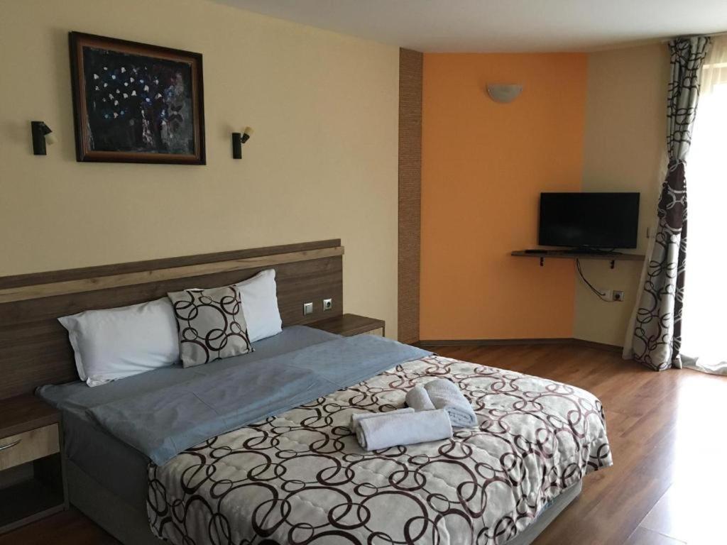 Kot Garden Guest House 사파레바바냐 외부 사진